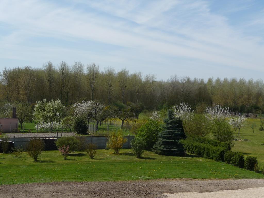Ome Sweet Home Laubressel Exterior photo